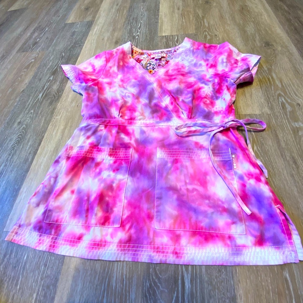 KOI by Kathy Peterson size small color Pink and purple Tie Dye